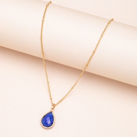 ๐ Goldtone Teardrop Faceted Birthstone Pendant Necklace - Picture 9 of 12